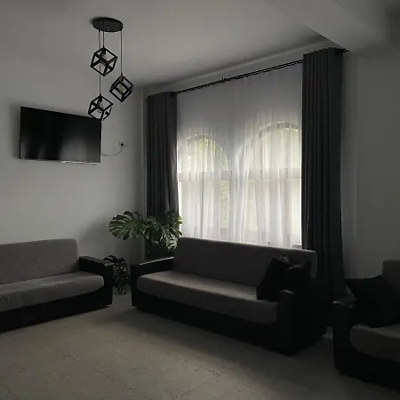 Din Natura Guest house