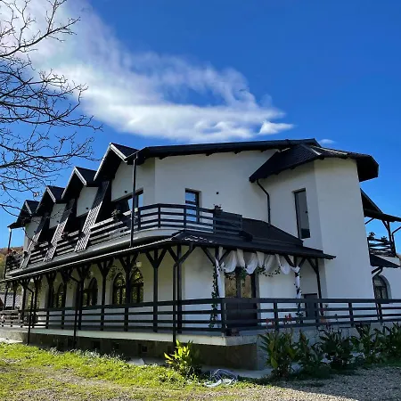 Din Natura Guest house