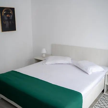 Din Natura Guest house *